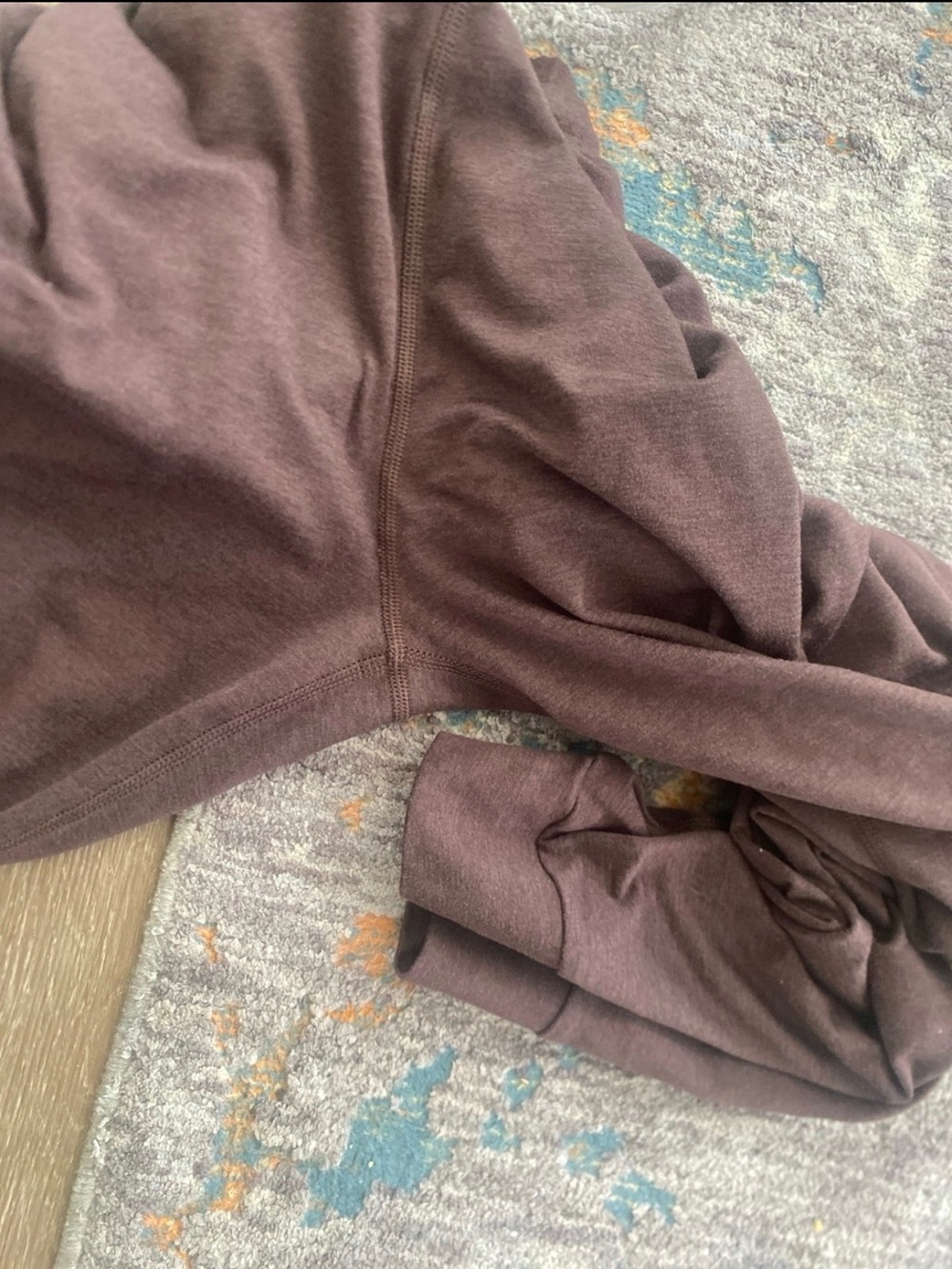 Vuori joggers excellent condition size medium, dark brown - Picture 3 of 3